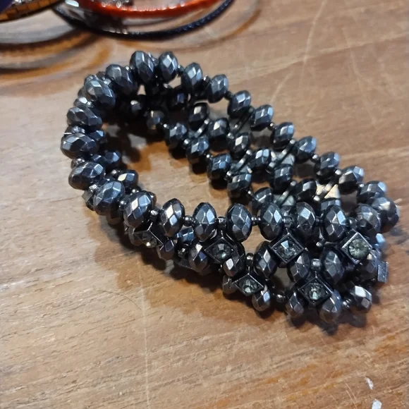 Job Lot of 18 Bracelets, Various Styles & Colours, Stretch, Bangle - Picture 8 of 15